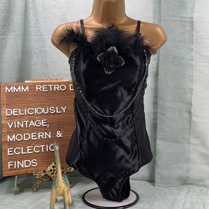 Leo’s Dancewear Black Leotard Unitard with Beads & Feathers | Size 11-12 years